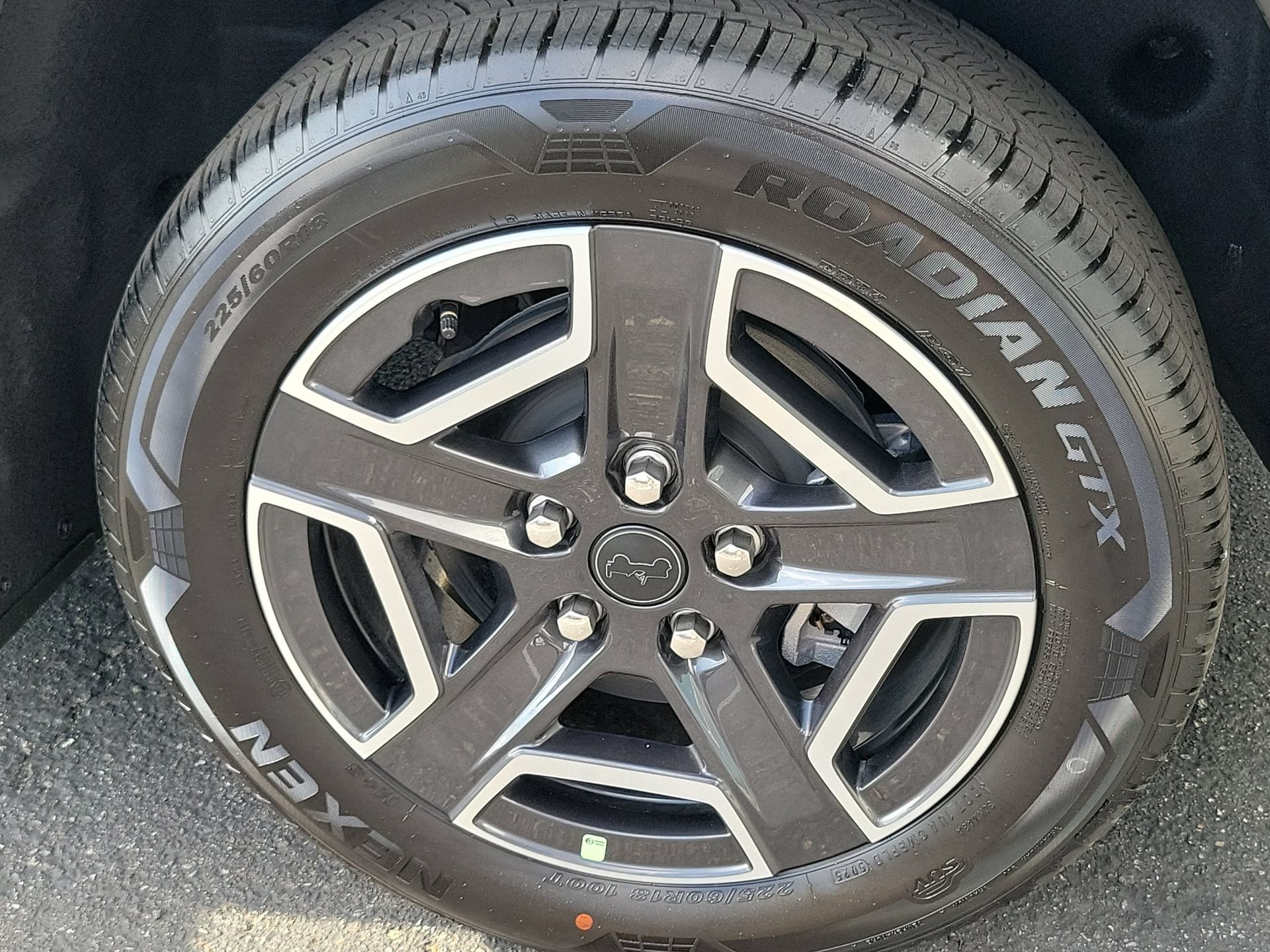New 2026 Jeep Cherokee Laredo AWD/4WD image 4