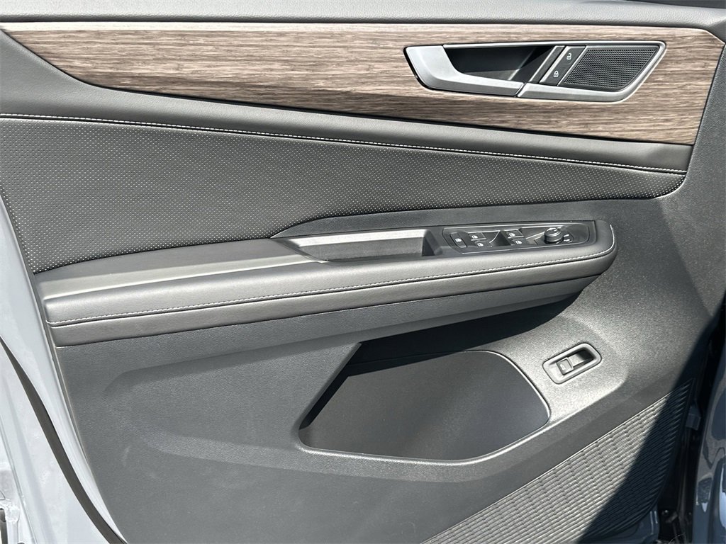 New 2026 Volkswagen Atlas SEL image 10