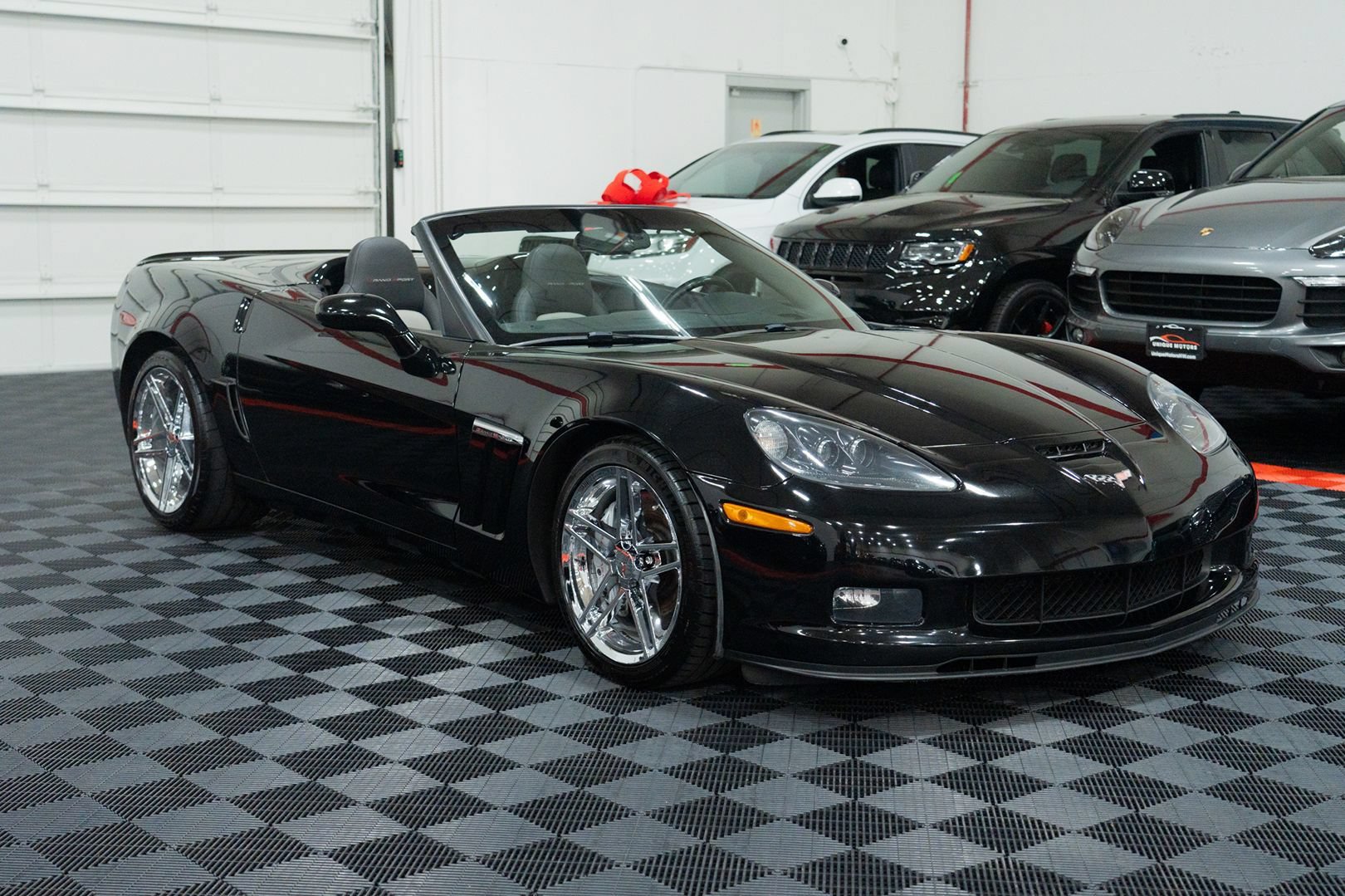 Used 2010 Chevrolet Corvette Grand Sport w/ Preferred Equipment Group RWD image 12