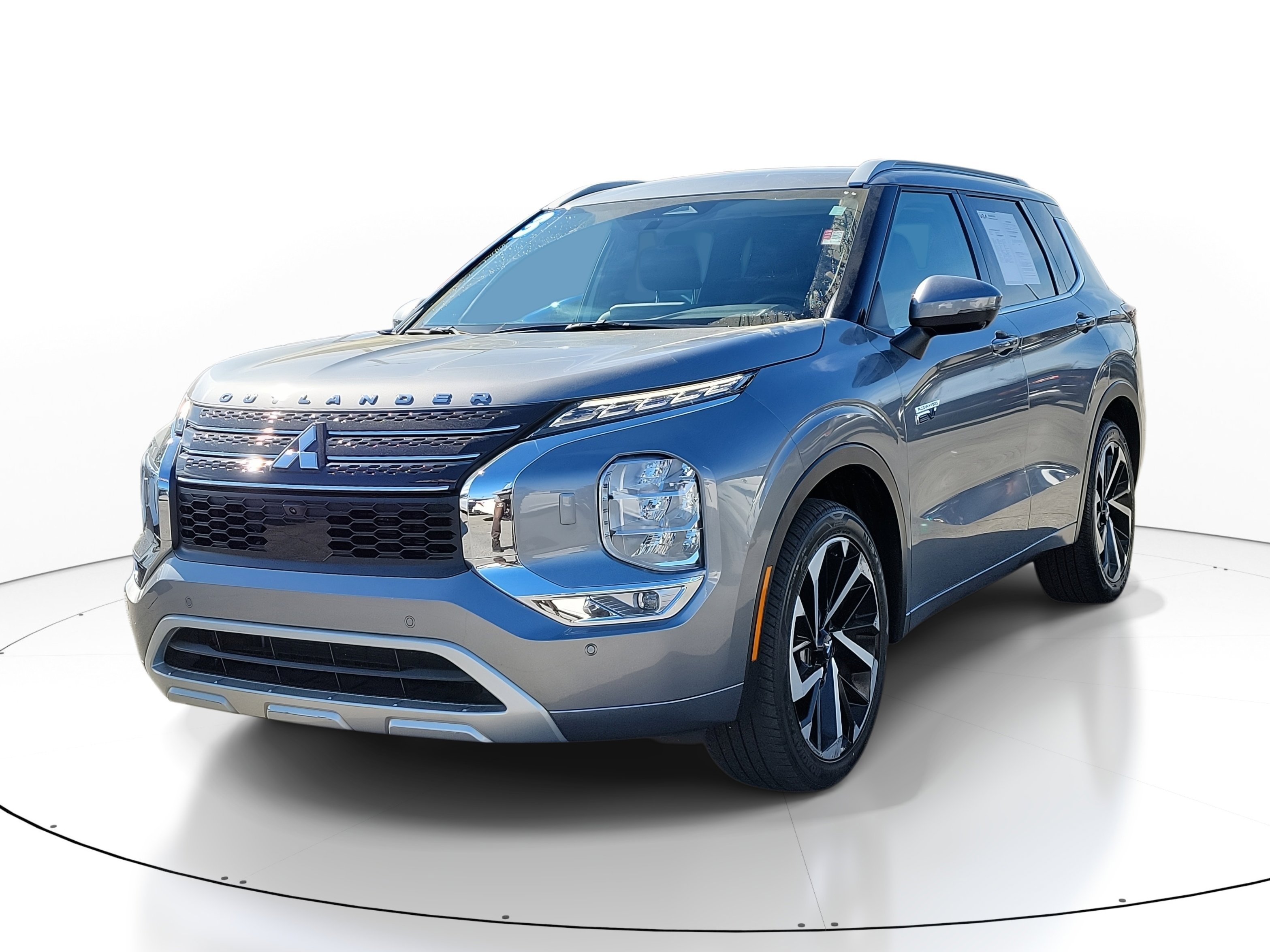Used 2023 Mitsubishi Outlander SEL image 3