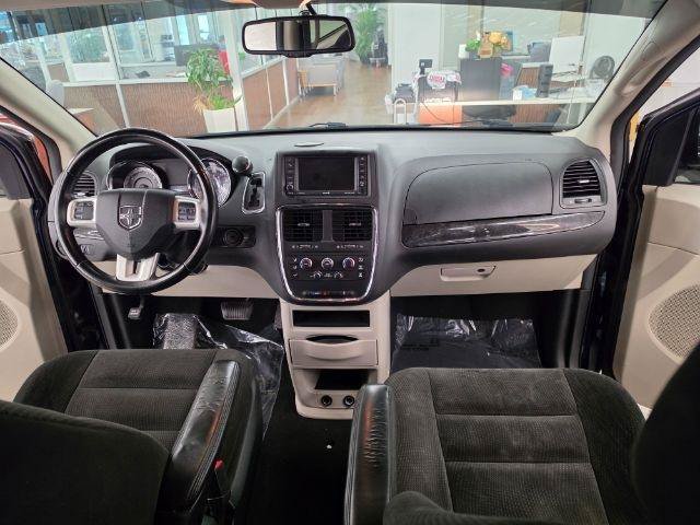 Used 2017 Dodge Grand Caravan SE w/ Power Window Group FWD image 9