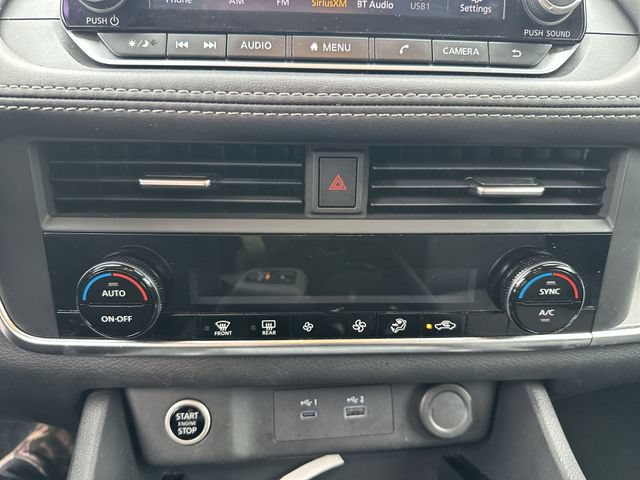 Used 2023 Nissan Rogue SV AWD/4WD image 18