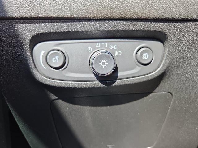 Certified 2021 Buick Encore GX Select AWD/4WD image 25