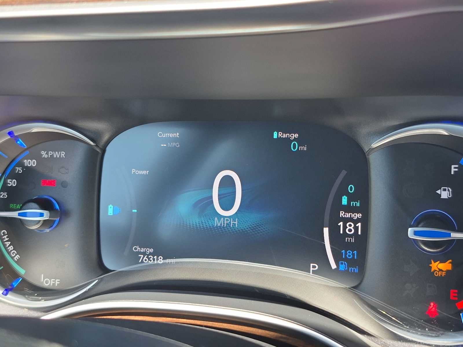 Used 2021 Chrysler Pacifica Pinnacle FWD image 22