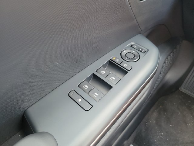 New 2026 Kia K4 FWD image 26