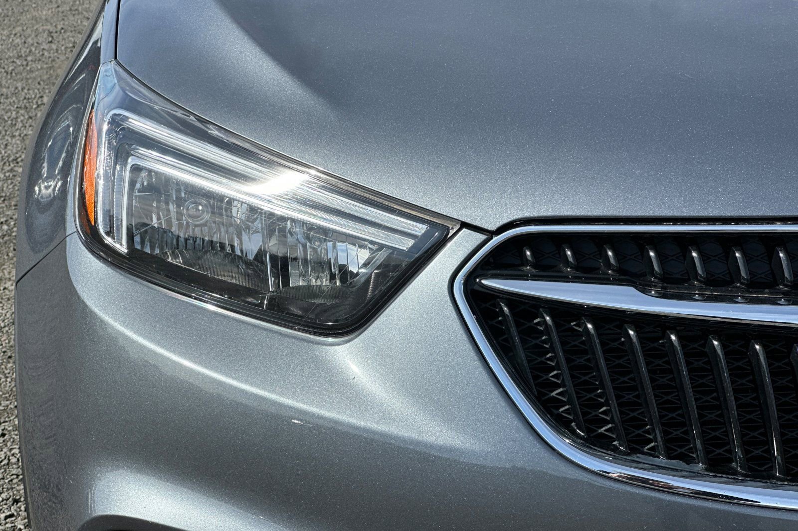 Used 2020 Buick Encore Preferred image 39