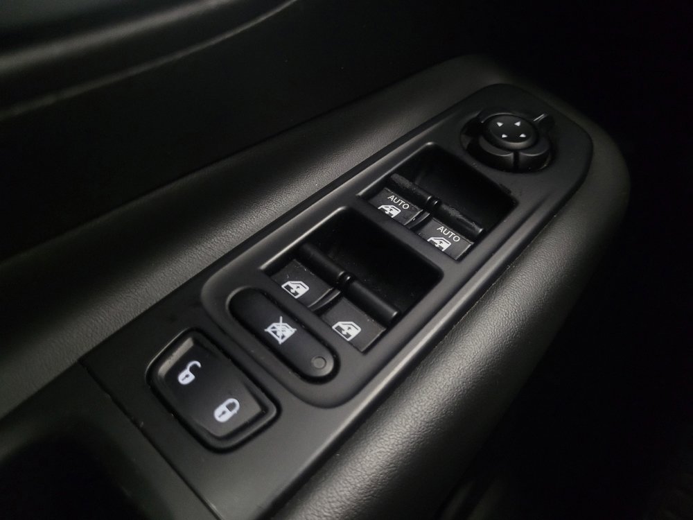 Used 2020 Jeep Renegade Altitude FWD image 27