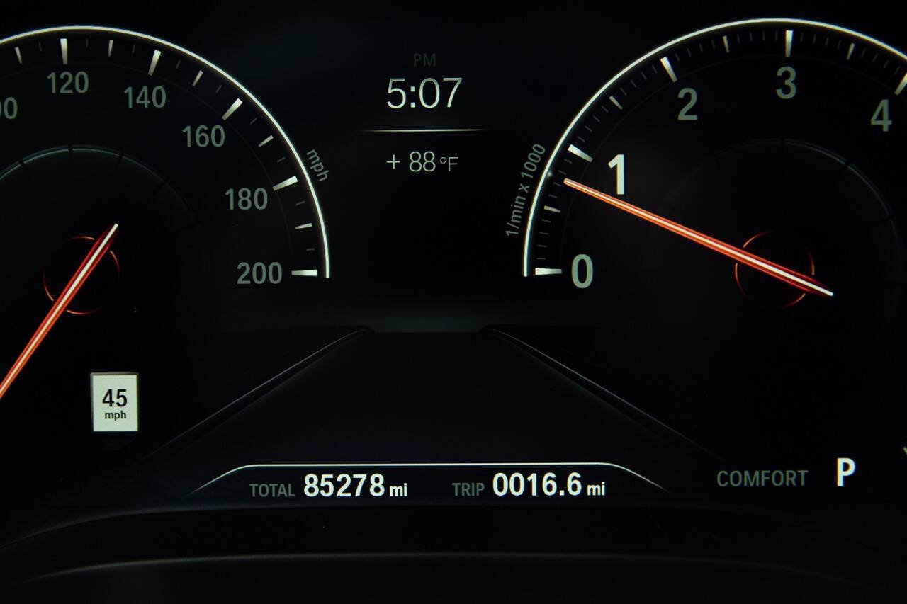 Used 2019 BMW 540i xDrive w/ M Sport Package AWD/4WD image 23