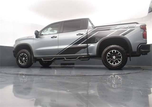 Used 2024 Chevrolet Silverado 1500 ZR2 w/ Technology Package image 19