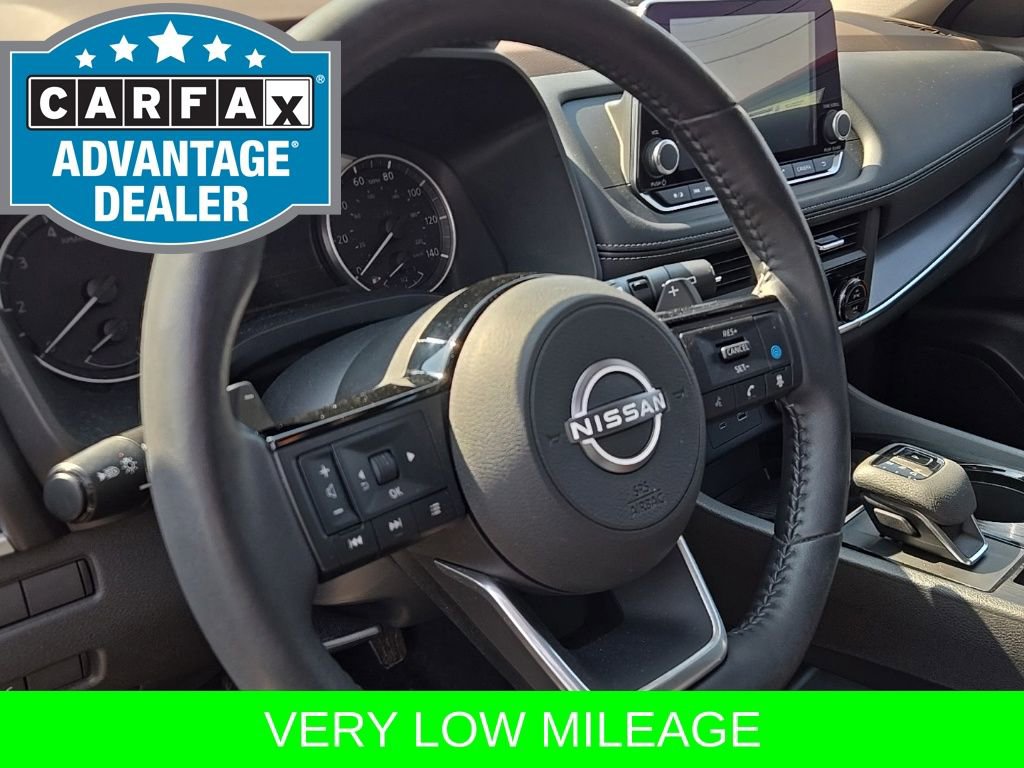 Used 2023 Nissan Rogue SV w/ SV Premium B Package image 18
