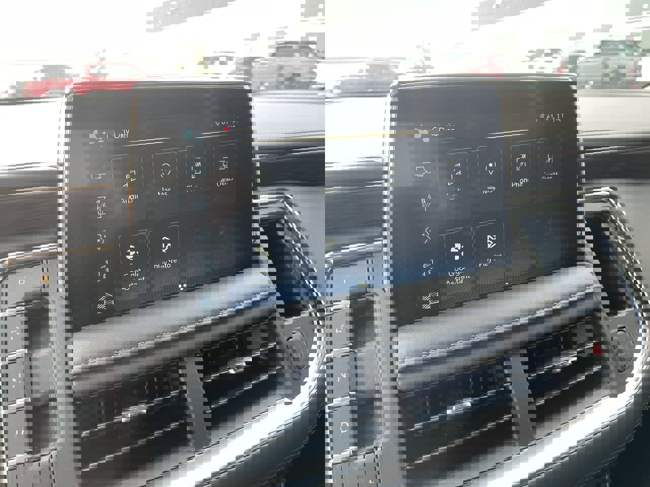 Used 2024 Chevrolet Suburban Z71 w/ Luxury Package image 13