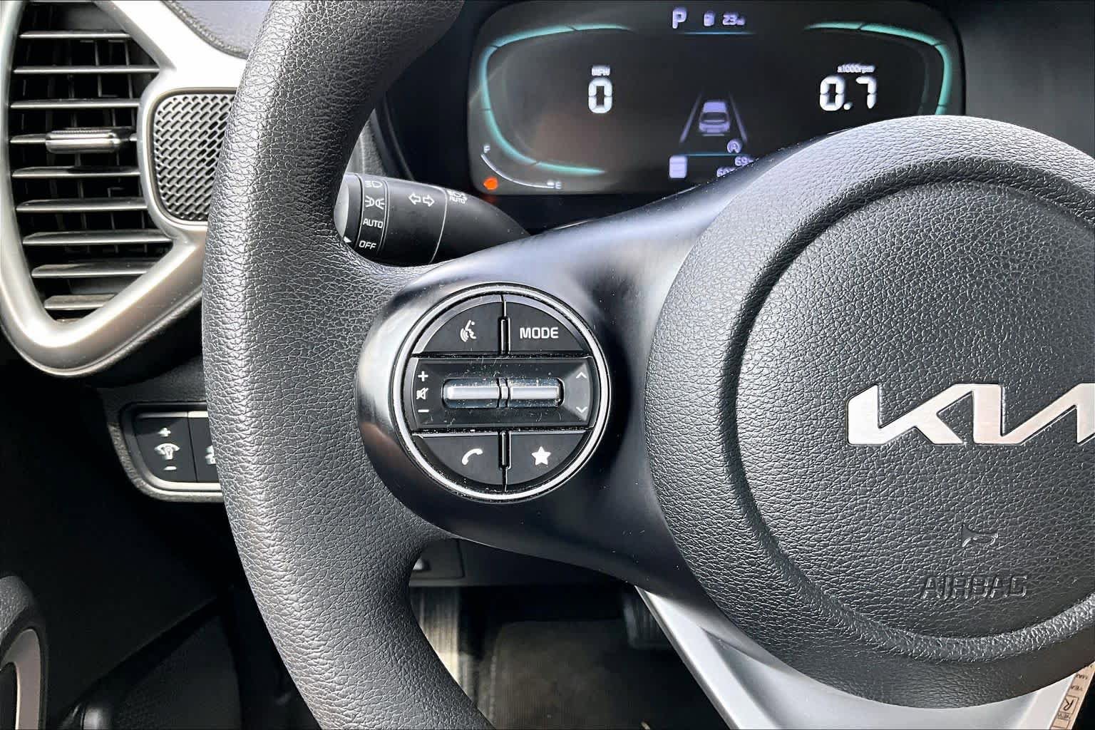 Used 2024 Kia Soul LX w/ Option Group 015 FWD image 23