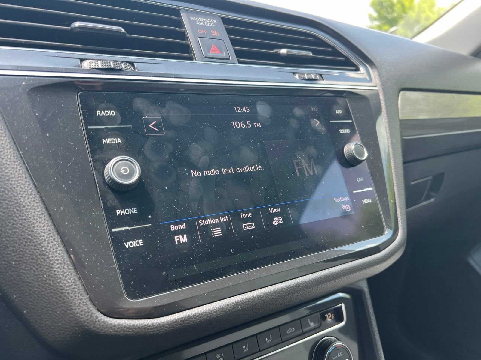 Used 2019 Volkswagen Tiguan SE FWD image 14