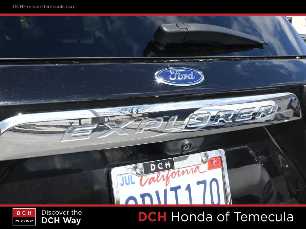 Used 2022 Ford Explorer XLT w/ Equipment Group 202A image 7