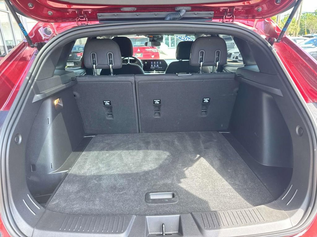 Certified 2024 Chevrolet Trax RS image 9