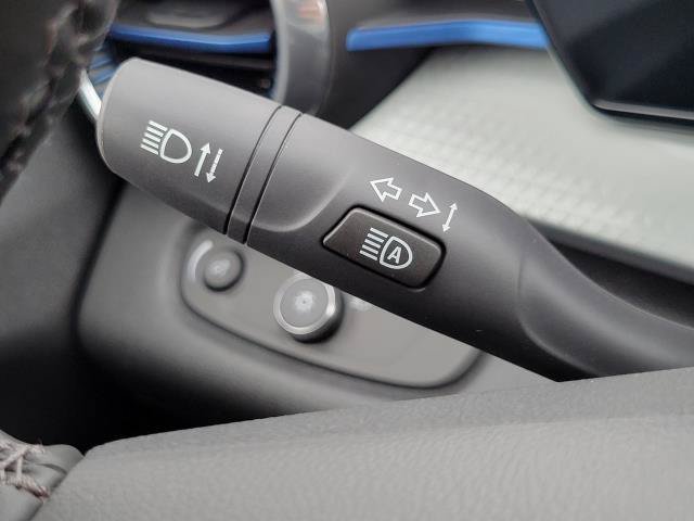 New 2026 Chevrolet Trax LT w/ Midnight Edition FWD image 16