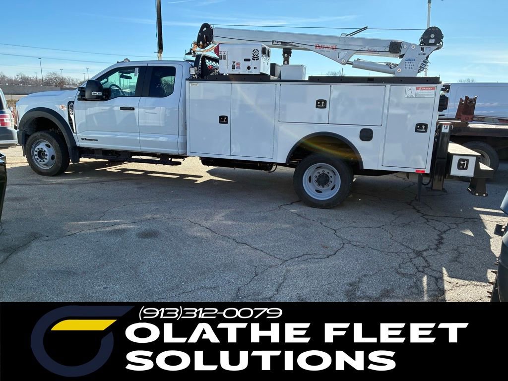 New 2025 Ford F550 4x4 Supercab Super Duty image 2