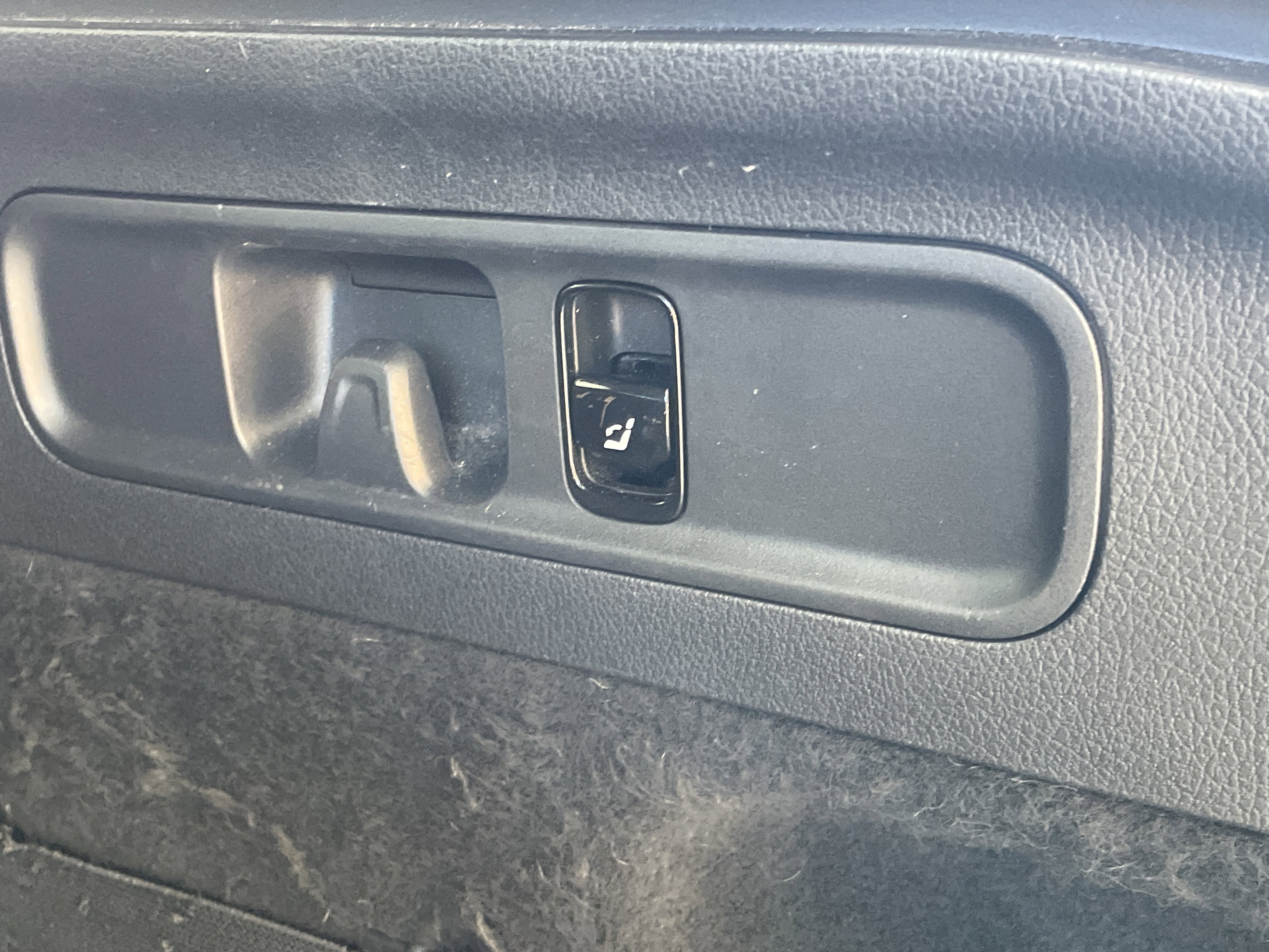 Certified 2025 Mercedes-Benz GLC 300 image 12