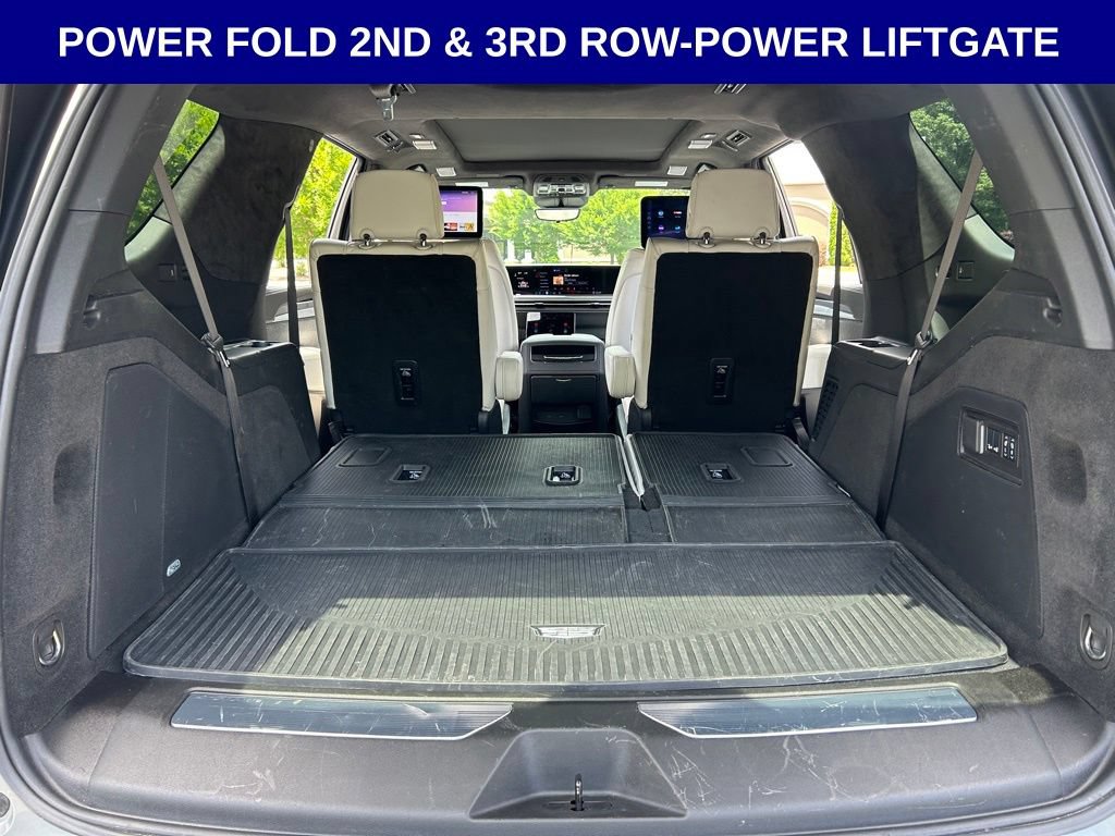 Used 2025 Cadillac Escalade V AWD/4WD image 21