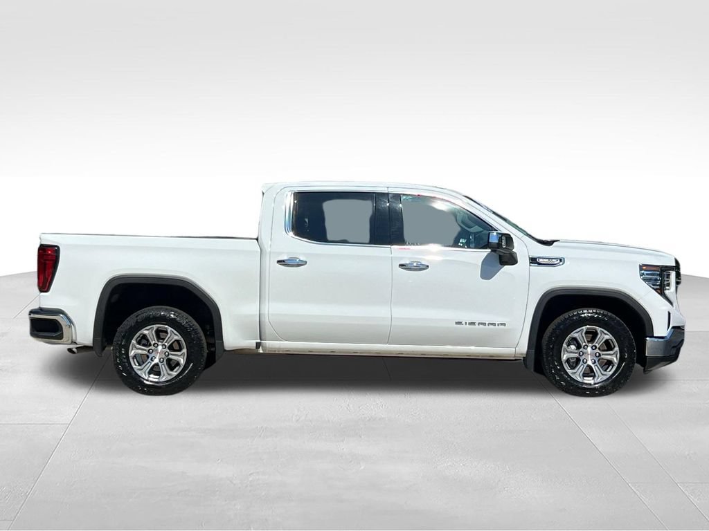 Used 2025 GMC Sierra 1500 SLT RWD image 4