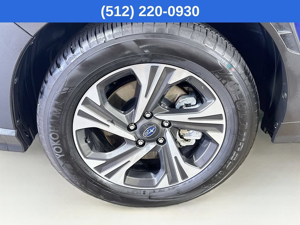 Used 2025 Subaru Crosstrek 2.5i Premium AWD/4WD image 40