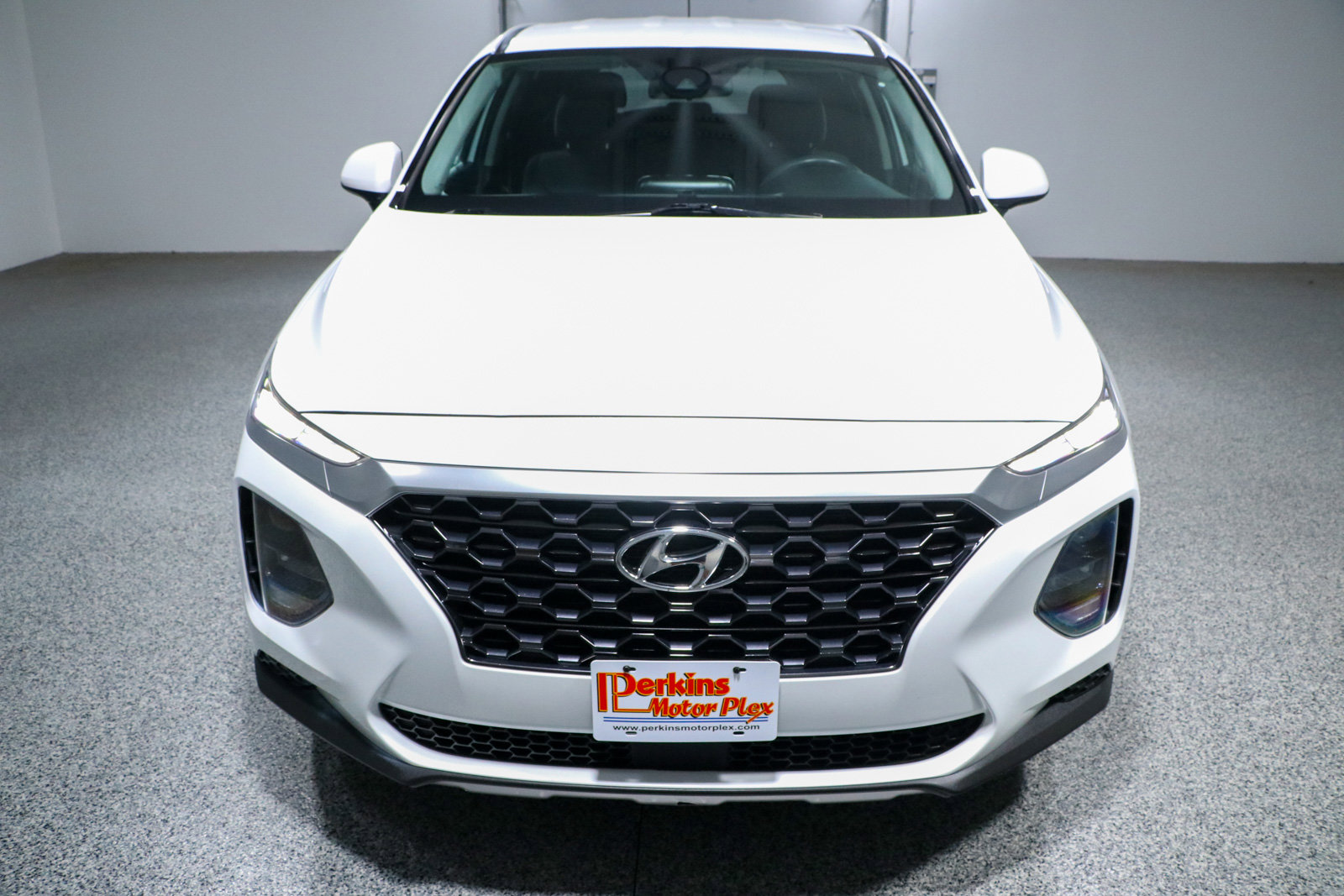 Used 2019 Hyundai Santa Fe SE image 4