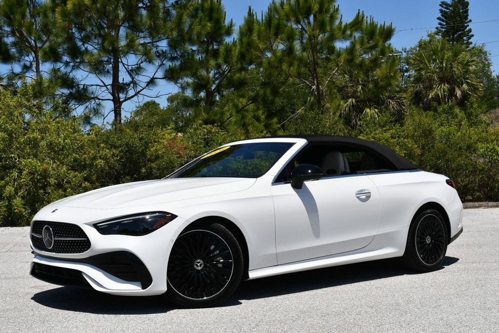 Used 2026 Mercedes-Benz CLE 450 4MATIC Cabriolet image 2