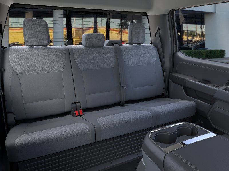 New 2026 Ford F250 XLT w/ XLT Premium Package AWD/4WD image 11