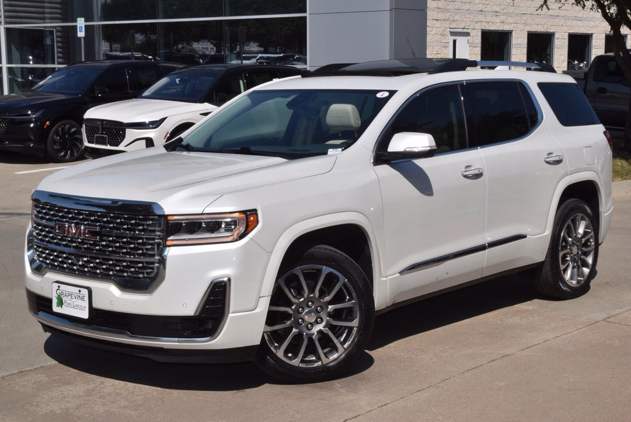 Used 2023 GMC Acadia Denali w/ Denali Ultimate Package FWD image 41
