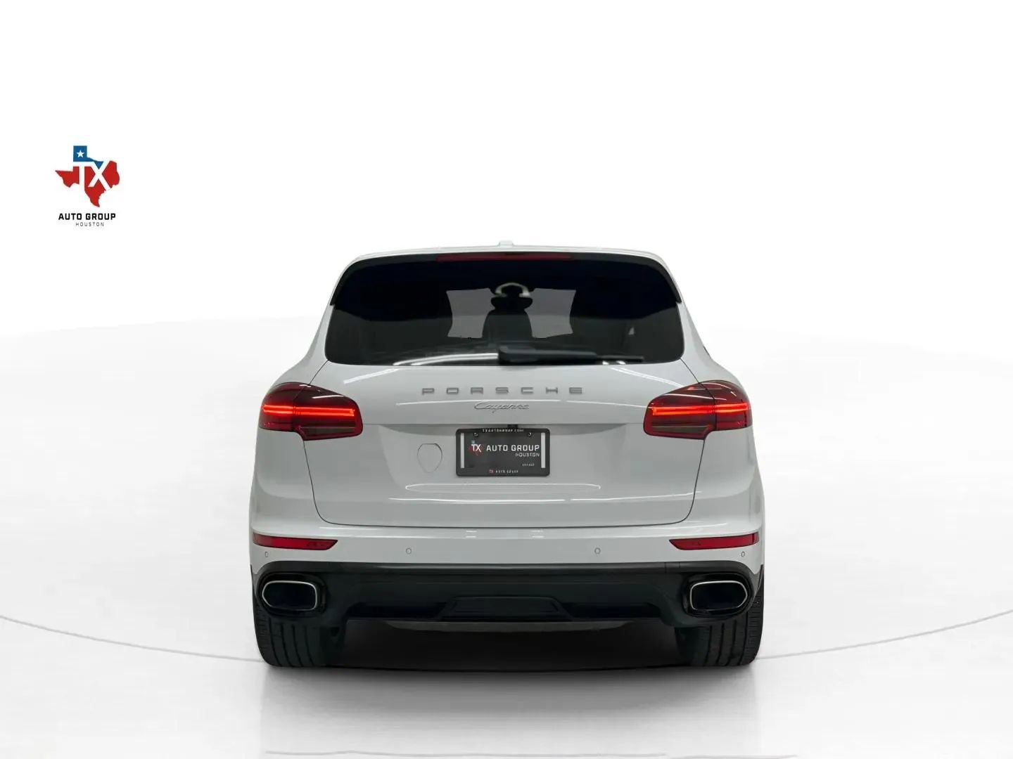 Used 2018 Porsche Cayenne Platinum Edition image 9