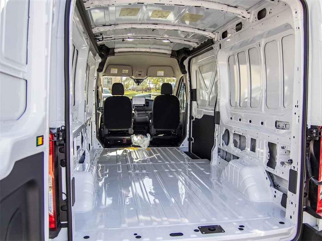 New 2026 Ford Transit 250 148 Medium Roof image 9
