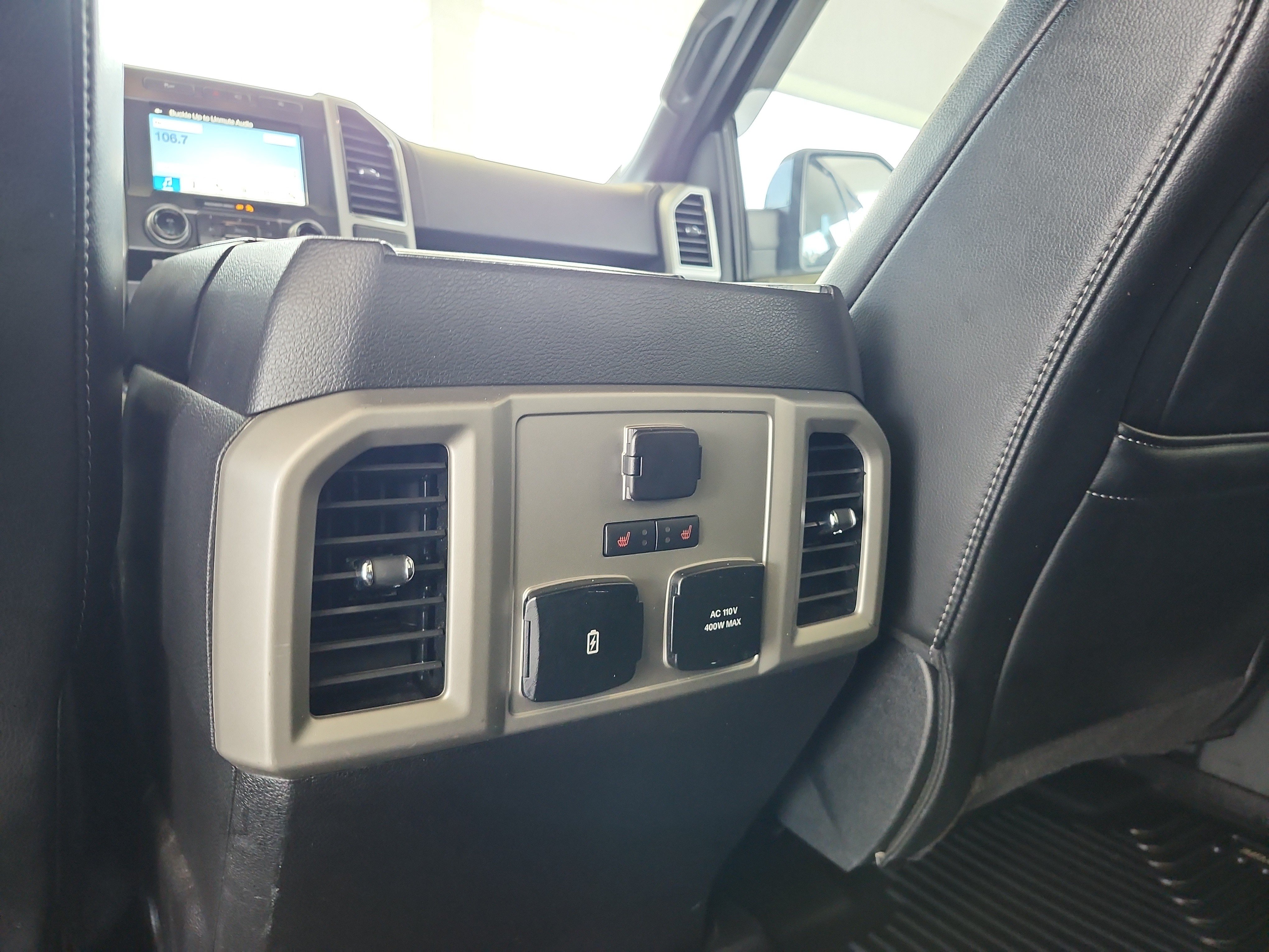 Used 2018 Ford F150 Lariat w/ Equipment Group 502A Luxury AWD/4WD image 19