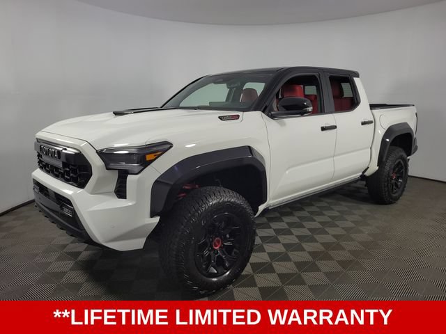 Used 2025 Toyota Tacoma TRD Pro AWD/4WD image 3