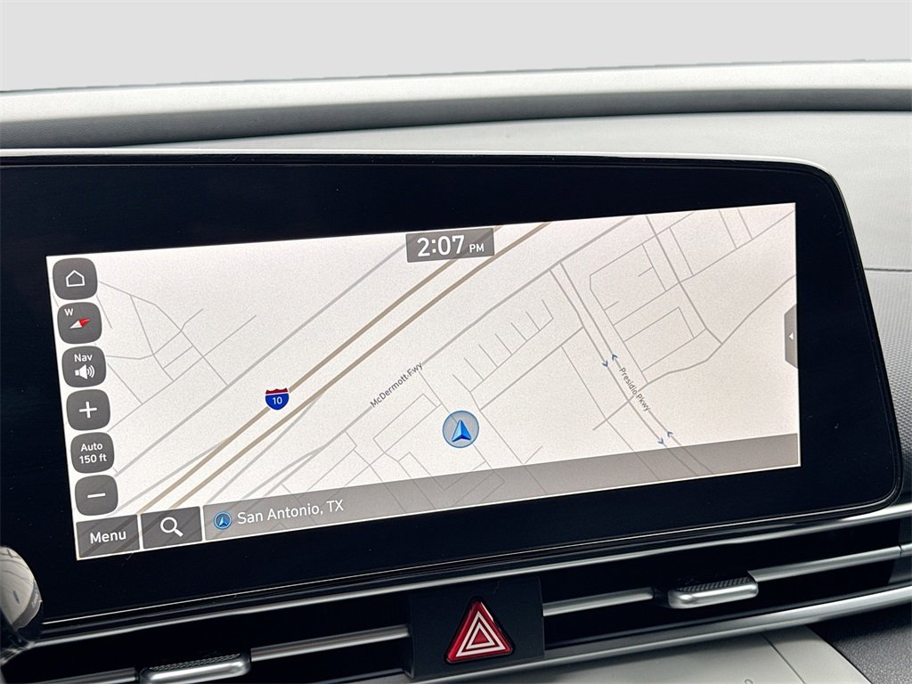 Used 2023 Hyundai Elantra Limited image 13