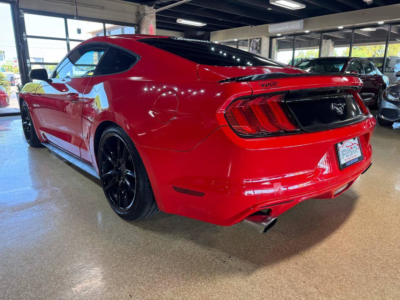 Used 2015 Ford Mustang Coupe RWD image 6