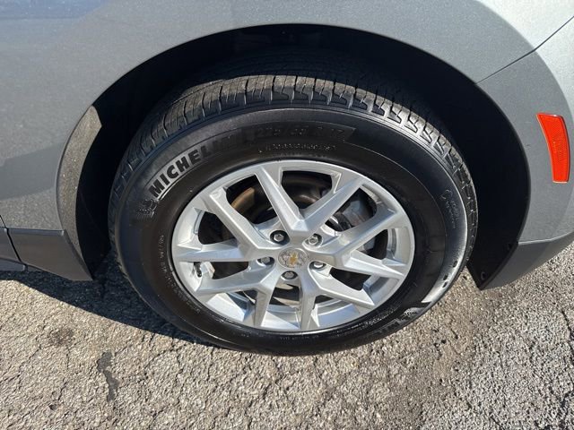 Used 2024 Chevrolet Equinox LT FWD image 15
