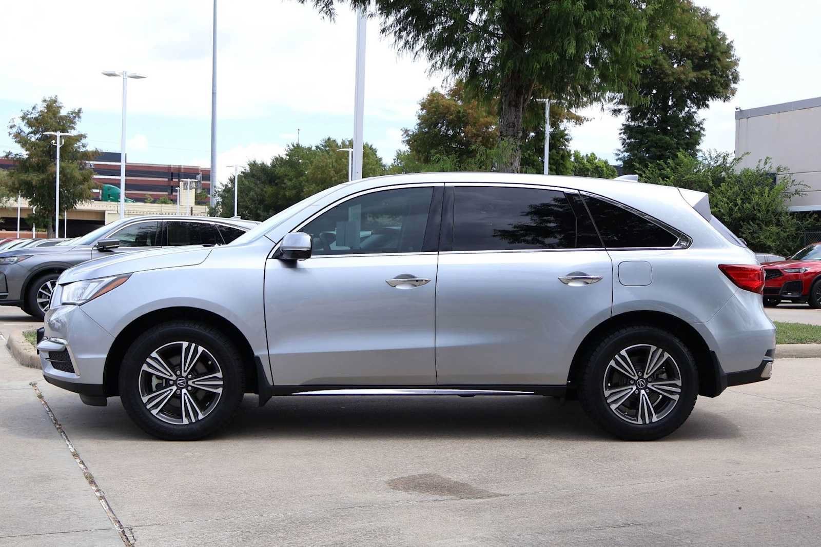 Certified 2018 Acura MDX FWD image 3