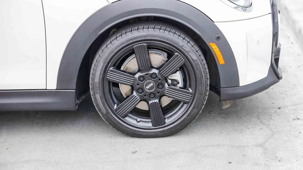 Used 2023 MINI Cooper S FWD image 11