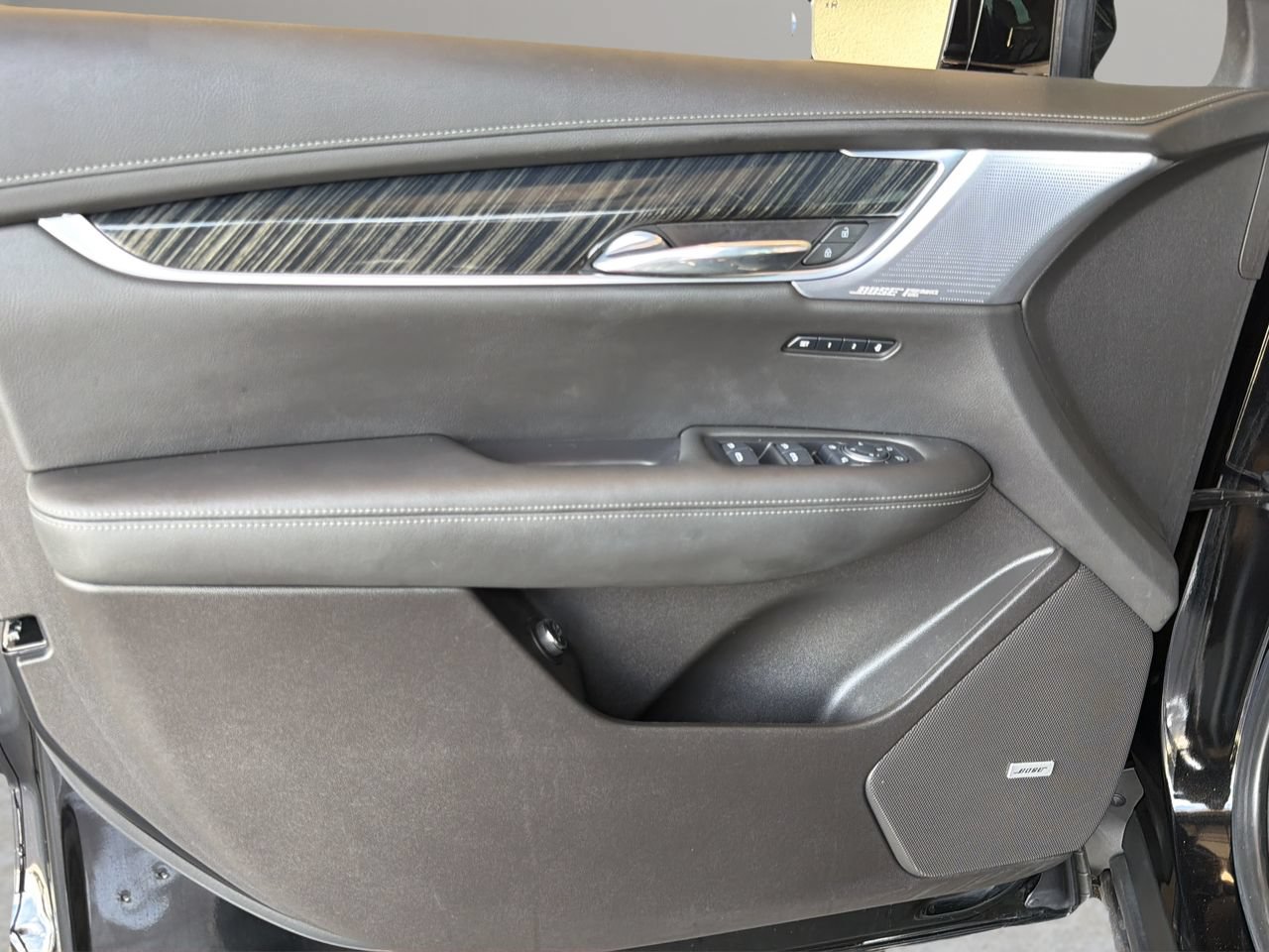 Certified 2023 Cadillac XT6 Premium Luxury FWD image 10