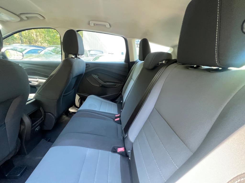 Used 2017 Ford Escape S image 10