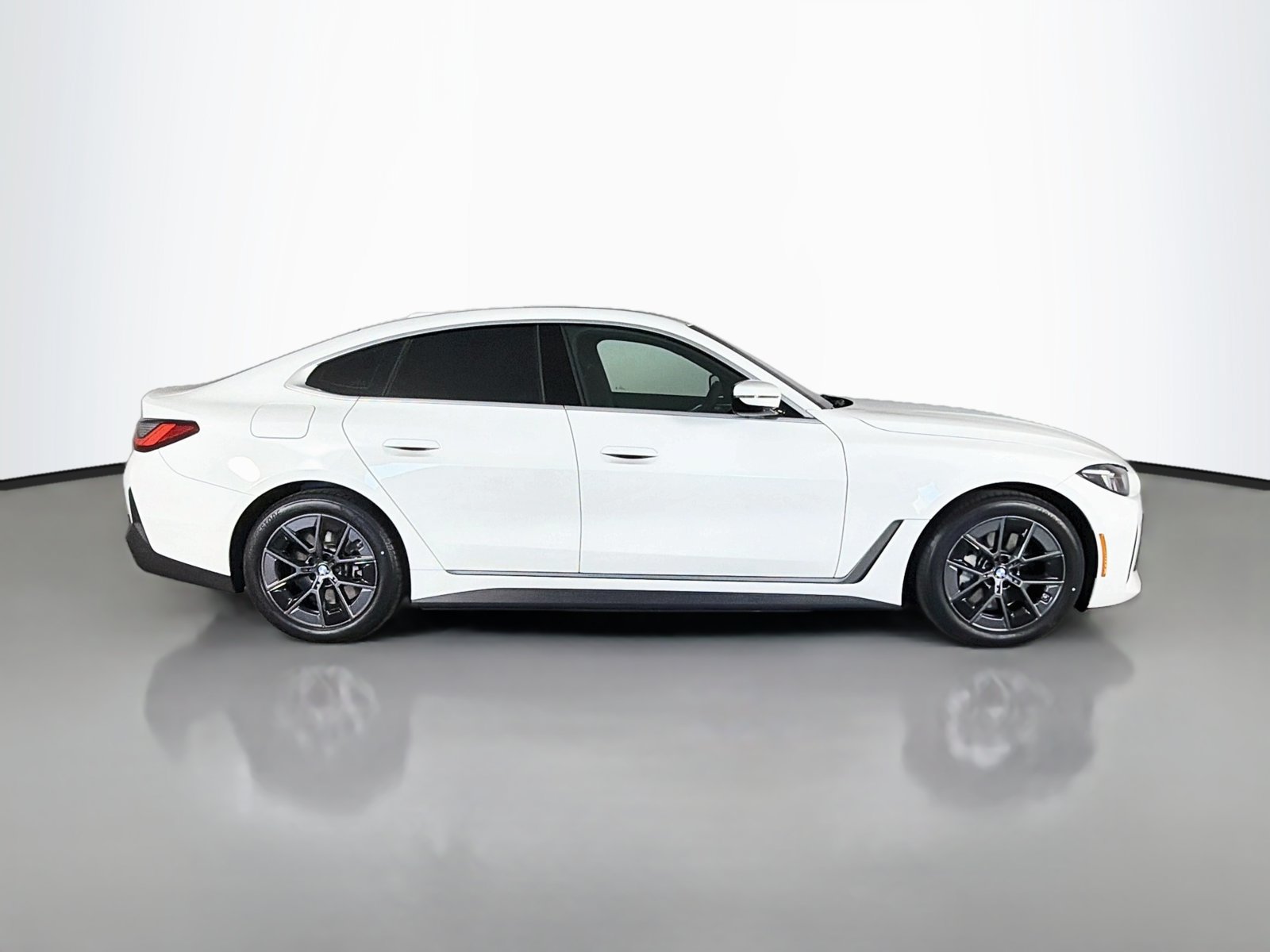 Certified 2025 BMW i4 eDrive40 w/ Driving Assistance Package RWD image 8
