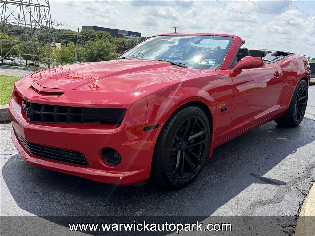 Used 2011 Chevrolet Camaro SS w/ RS Package RWD image 5