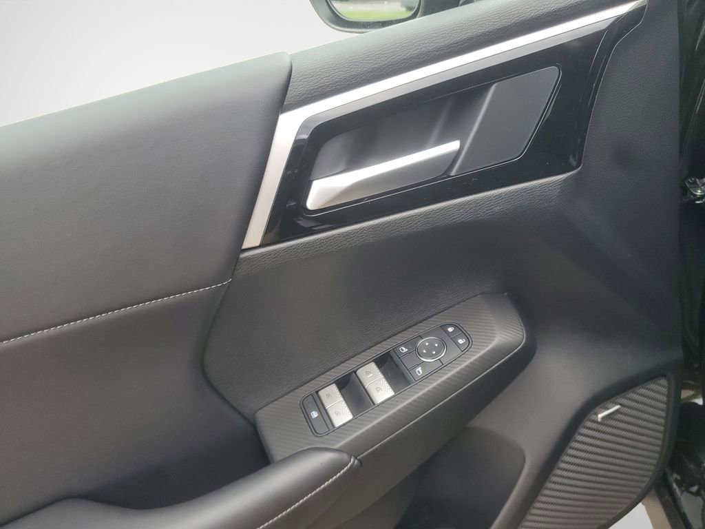 New 2026 Mitsubishi Outlander LE FWD image 14