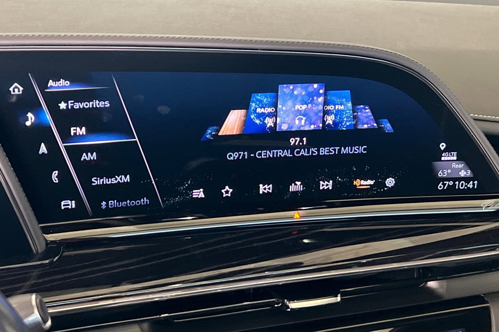 Used 2021 Cadillac Escalade Sport w/ Driver Assist Tech Package image 23