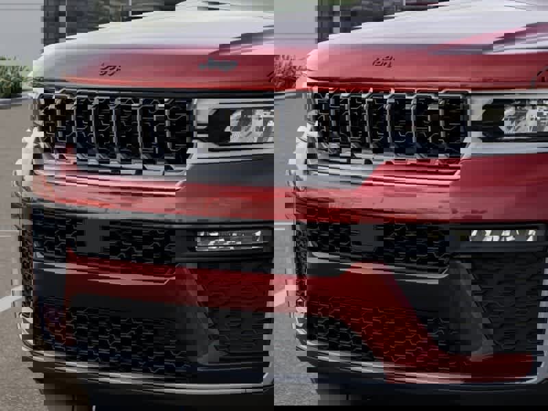 New 2026 Jeep Grand Cherokee Limited w/ Limited Altitude Package image 11