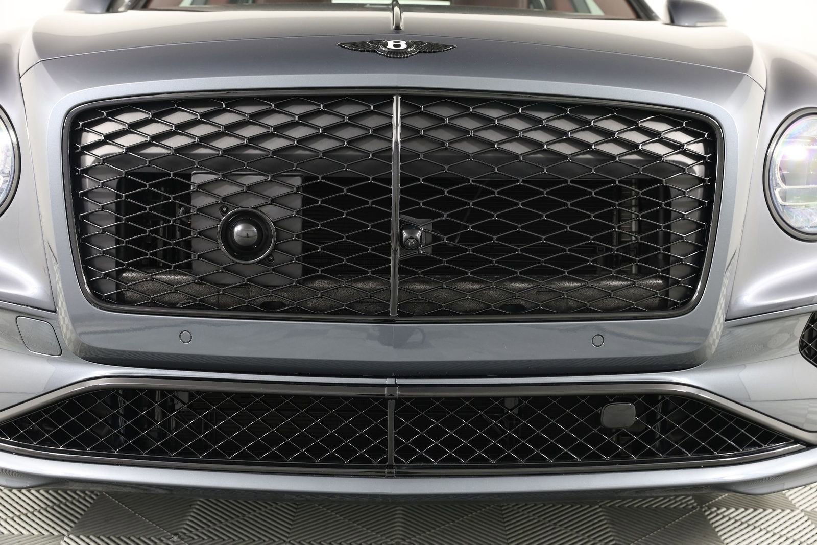 New 2025 Bentley Flying Spur Plug-In Hybrid AWD/4WD image 11