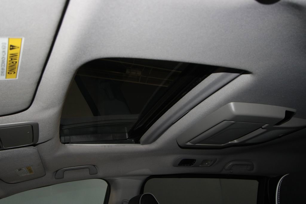 Used 2022 Honda Odyssey Elite image 19