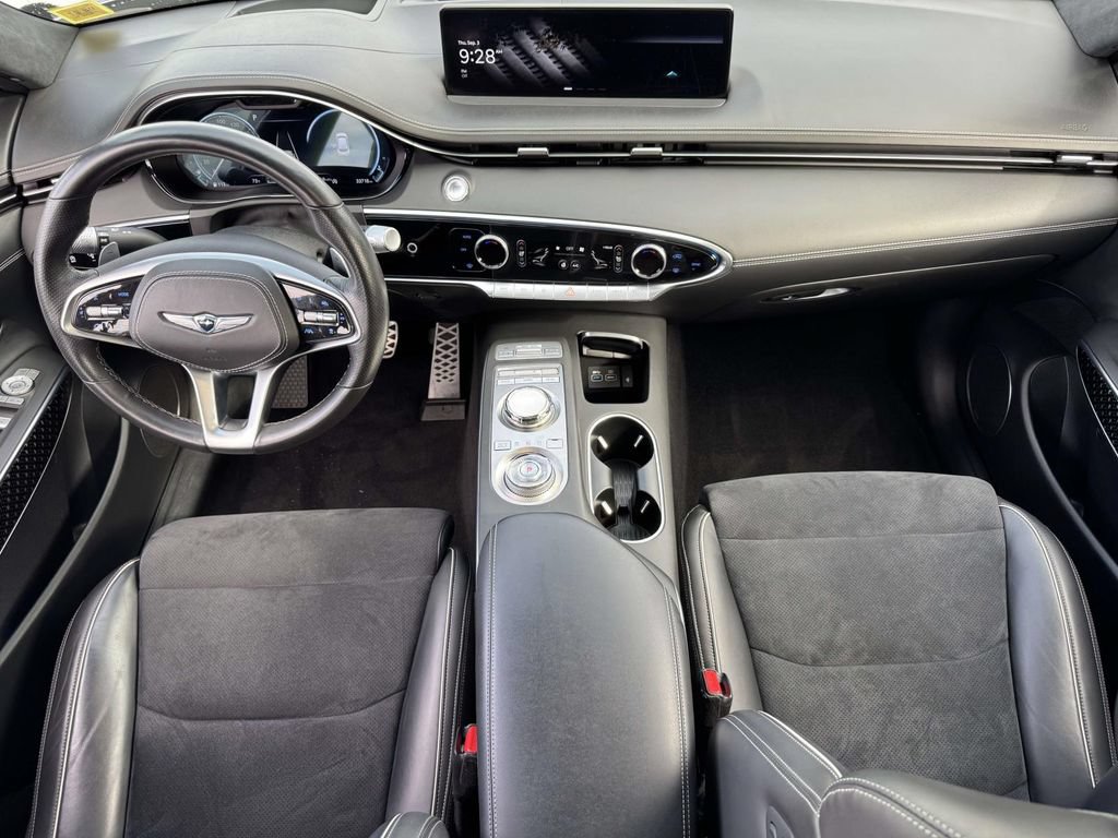 Certified 2022 Genesis GV70 3.5T Sport w/ Sport Prestige Package AWD/4WD image 11