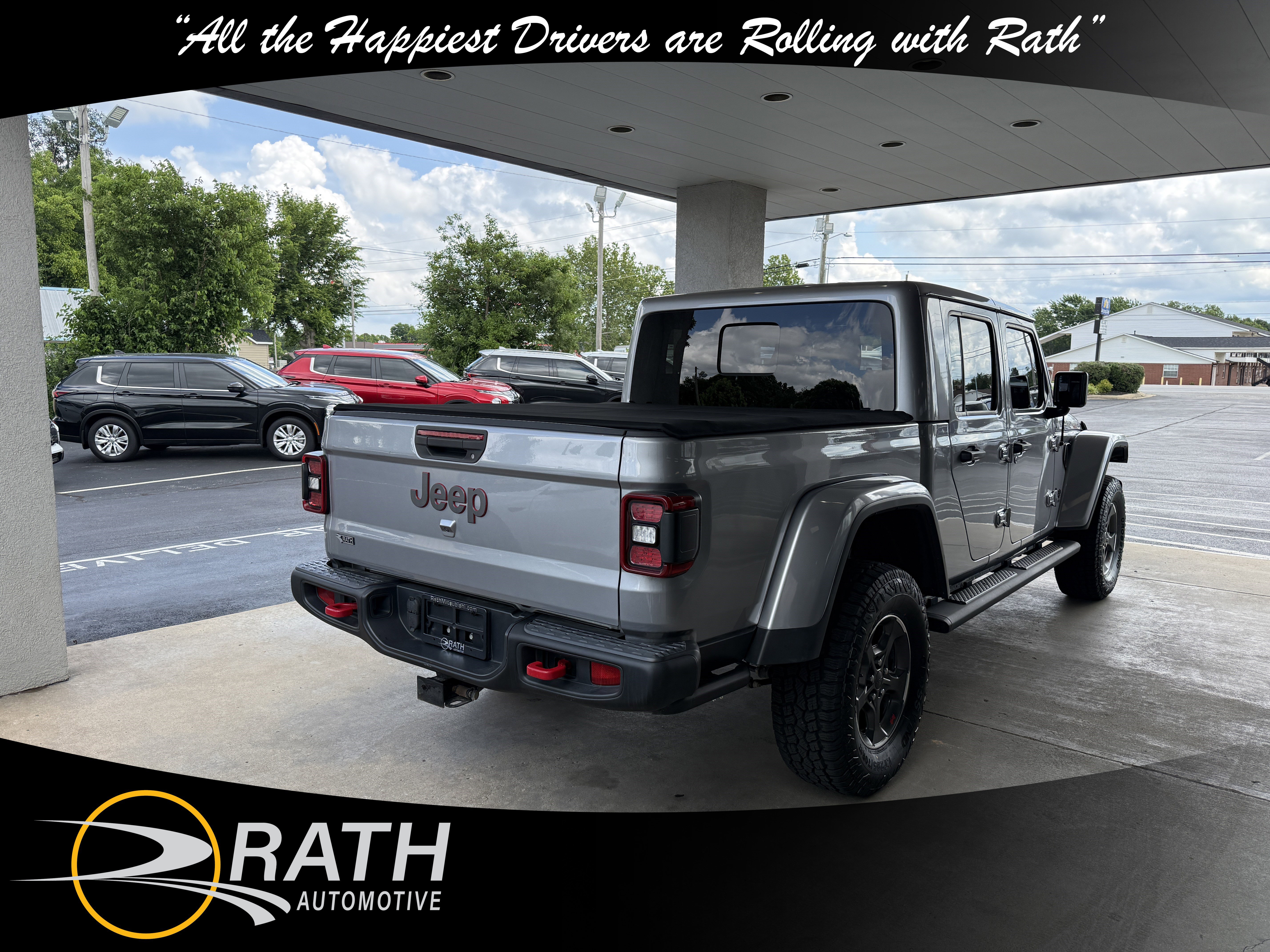 Used 2020 Jeep Gladiator Rubicon w/ Dual Top Group AWD/4WD image 9
