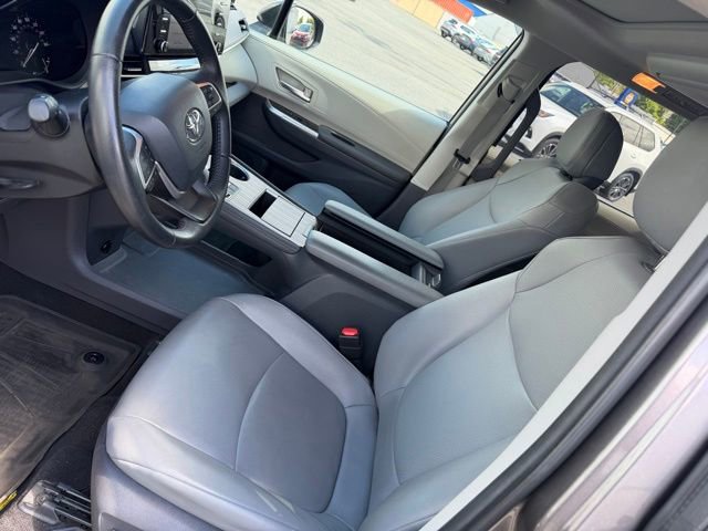 Used 2021 Toyota Sienna XLE w/ XLE Plus Package AWD/4WD image 7